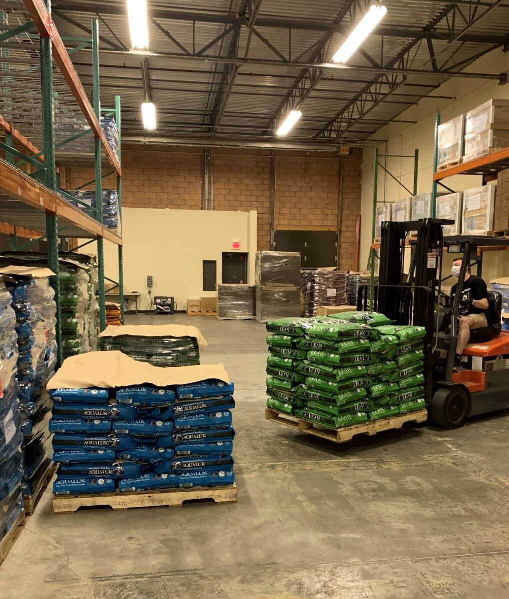Annamaet Petfoods Donates Food to Homeless Pets in California